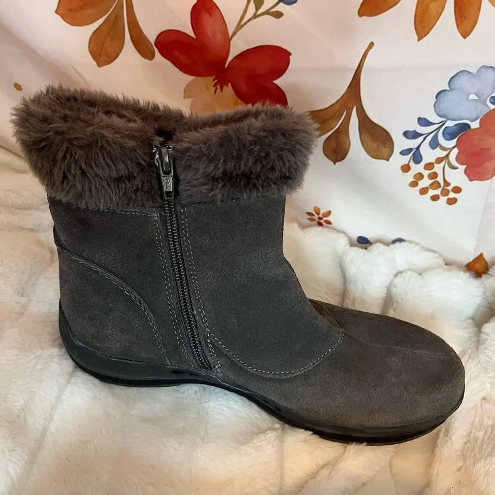 Bare Traps Harleen 8M Suede Side Zip Faux Fur Trim Grey Winter Snow Boots Fall